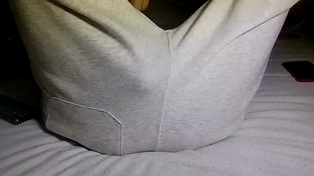 VersGuy24 online show from February 25, 9:57 pm