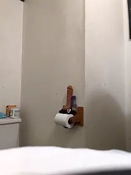 Snapshot of KinkyDesires chatting on December 24, 6:00 am KinkyDesires online show from December 24, 6:00 am