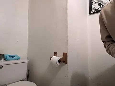 Snapshot of KinkyDesires chatting on February 26, 4:22 am KinkyDesires online show from February 26, 4:22 am