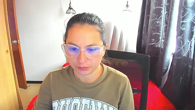 samantha  wilson online show from October 27, 2:43 pm