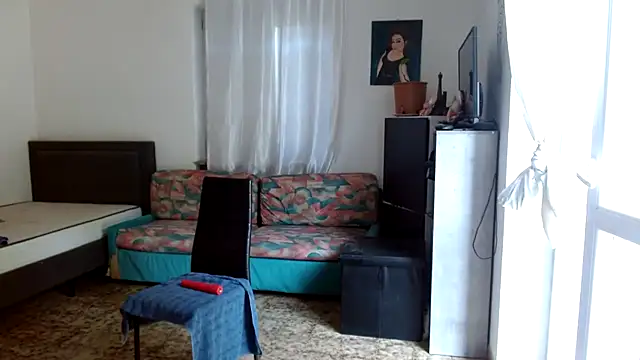 Snapshot of danasantoreal chatting on June 27, 7:13 am danasantoreal online show from June 27, 7:13 am