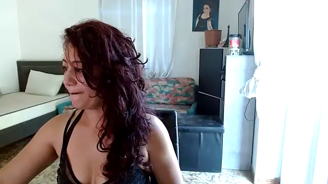 Snapshot of danasantoreal chatting on July 4, 7:36 am danasantoreal online show from July 4, 7:36 am