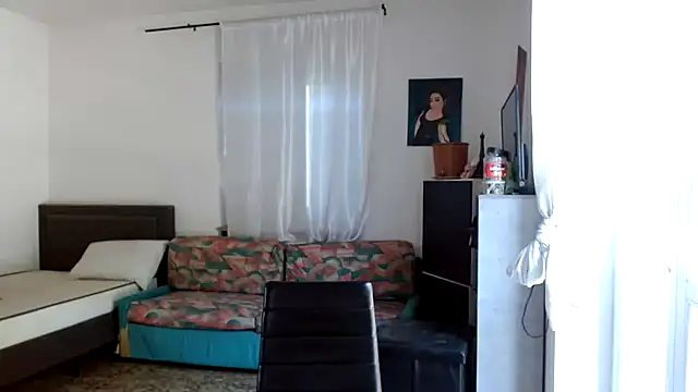 Snapshot of danasantoreal chatting on July 5, 7:37 am danasantoreal online show from July 5, 7:37 am