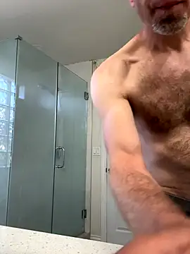 El Gizmo online show from October 22, 5:34 pm