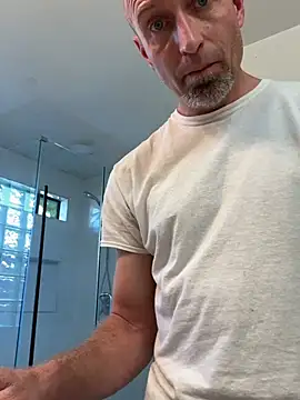 El Gizmo online show from April 8, 12:10 am