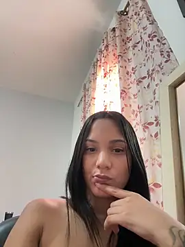 Snapshot of CussedLame chatting on February 12, 10:32 am CussedLame online show from February 12, 10:32 am