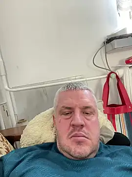 Snapshot of Evolite123 chatting on March 4, 12:01 pm Evolite123 online show from March 4, 12:01 pm