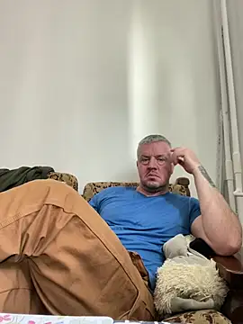 Snapshot of Evolite123 chatting on March 7, 7:52 am Evolite123 online show from March 7, 7:52 am