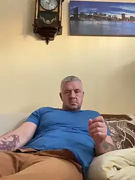 Snapshot of Evolite123 chatting on March 7, 4:33 pm Evolite123 online show from March 7, 4:33 pm