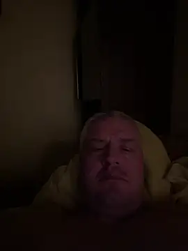 Snapshot of Evolite123 chatting on March 9, 9:14 pm Evolite123 online show from March 9, 9:14 pm