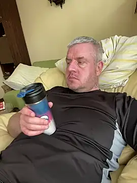 Snapshot of Evolite123 chatting on March 16, 12:11 pm Evolite123 online show from March 16, 12:11 pm