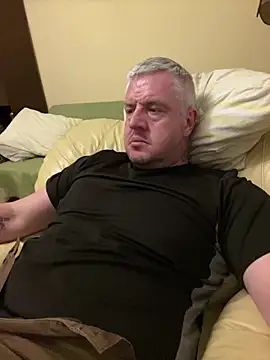 Snapshot of Evolite123 chatting on March 16, 6:55 pm Evolite123 online show from March 16, 6:55 pm