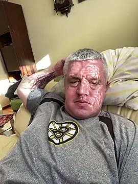 Snapshot of Evolite123 chatting on March 18, 2:37 pm Evolite123 online show from March 18, 2:37 pm