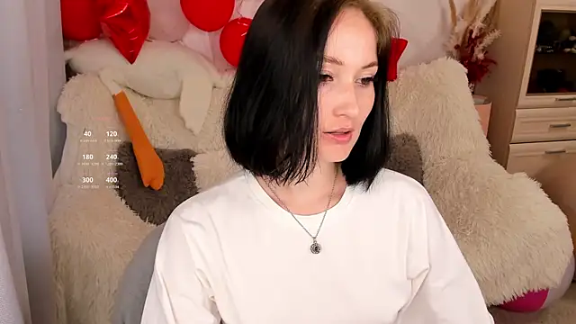 Snapshot of LisaMooore chatting on July 2, 3:23 am LisaMooore online show from July 2, 3:23 am
