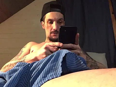 Snapshot of jabo870 chatting on December 11, 2:30 am jabo870 online show from December 11, 2:30 am