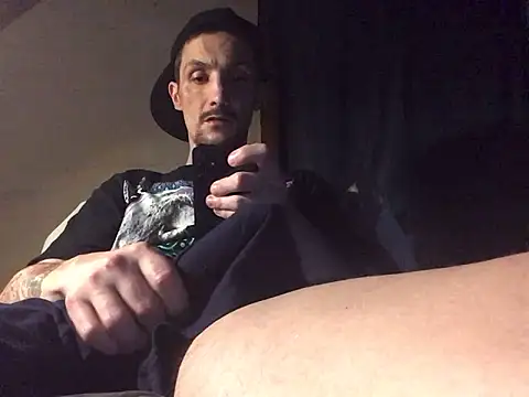 Snapshot of jabo870 chatting on December 18, 1:23 pm jabo870 online show from December 18, 1:23 pm