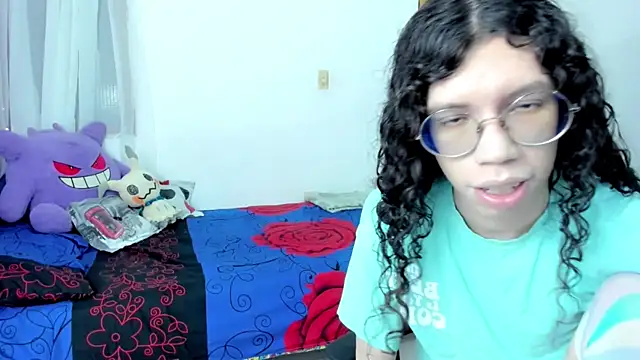 Snapshot of Angel_Dust18 chatting on March 27, 11:04 pm Angel Dust18 online show from March 27, 11:04 pm