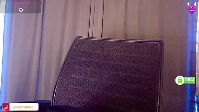 Snapshot of CallMeSima chatting on May 10, 4:17 am CallMeSima online show from May 10, 4:17 am
