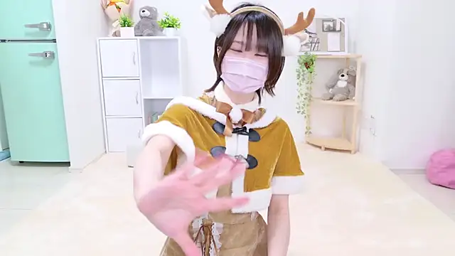 Snapshot of umi_umi_7 chatting on December 26, 1:21 pm umi umi 7 online show from December 26, 1:21 pm