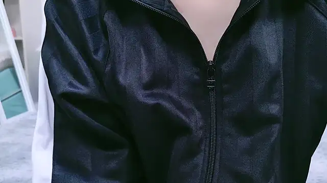 Snapshot of umi_umi_7 chatting on March 1, 8:31 pm umi umi 7 online show from March 1, 8:31 pm