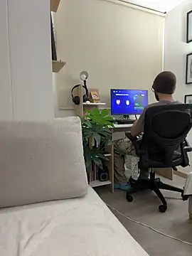 Rae Lil White online show from April 9, 12:43 am