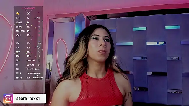 Sara Foxx1 online show from April 19, 9:28 pm