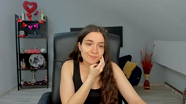 Snapshot of MelissaWiliam chatting on February 16, 12:12 pm MelissaWiliam online show from February 16, 12:12 pm