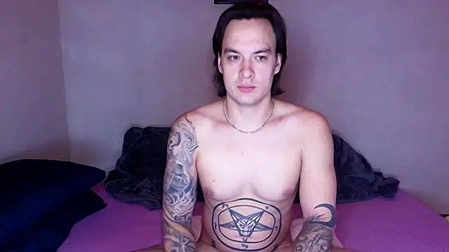 Snapshot of baphomet_from_ice chatting on November 11, 9:26 pm baphomet from ice online show from November 11, 9:26 pm