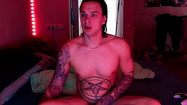 Snapshot of baphomet_from_ice chatting on March 24, 6:29 am baphomet from ice online show from March 24, 6:29 am