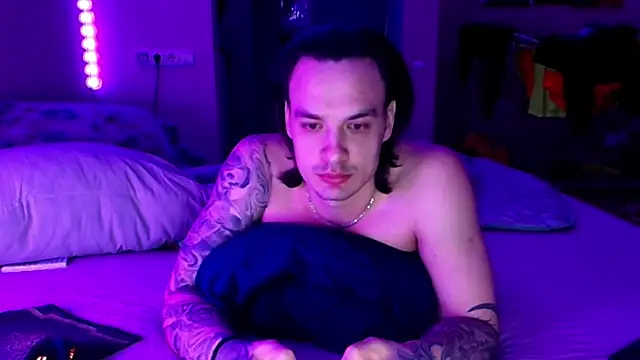 Snapshot of baphomet_from_ice chatting on April 14, 5:52 pm baphomet from ice online show from April 14, 5:52 pm