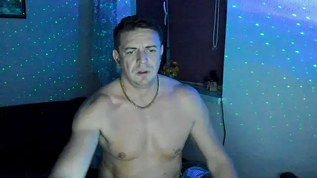 Snapshot of petr37pol chatting on June 10, 1:06 am petr37pol online show from June 10, 1:06 am
