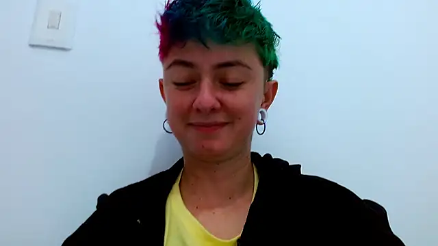 tomboyblue online show from November 20, 1:00 pm