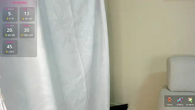 Snapshot of dahian_carter chatting on June 23, 9:07 am dahian carter online show from June 23, 9:07 am