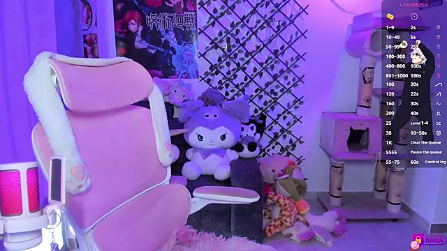 Snapshot of MaddyFooxx chatting on June 18, 10:58 pm MaddyFooxx online show from June 18, 10:58 pm