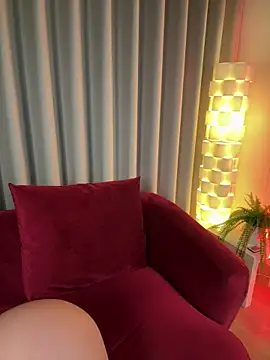 Snapshot of Eva_Gonzalez chatting on April 27, 11:03 pm Eva Gonzalez online show from April 27, 11:03 pm
