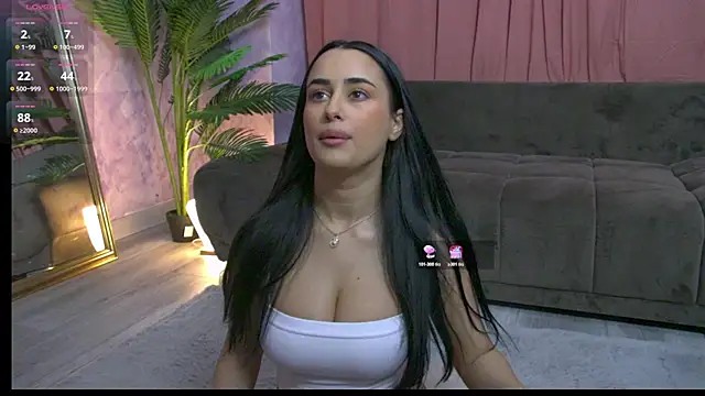 Snapshot of DarcieJane chatting on May 18, 6:25 pm DarcieJane online show from May 18, 6:25 pm