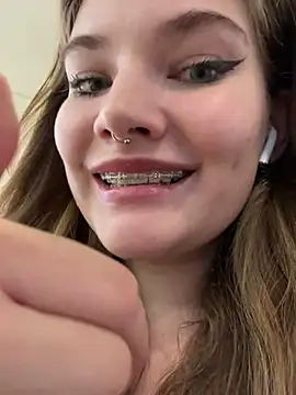 Snapshot of Holy_Tereza chatting on December 8, 6:50 pm Holy Tereza online show from December 8, 6:50 pm