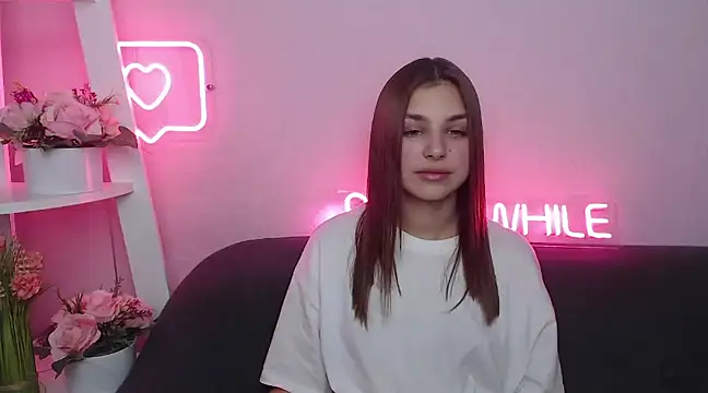 Snapshot of MilanaAngelAs chatting on January 11, 5:41 am MilanaAngelAs online show from January 11, 5:41 am