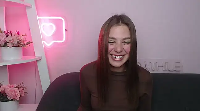 Snapshot of MilanaAngelAs chatting on March 18, 10:14 am MilanaAngelAs online show from March 18, 10:14 am