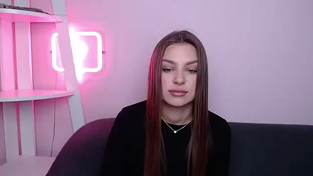 MilanaAngelAs online show from April 5, 4:53 am