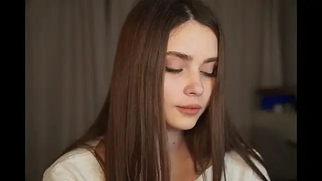 CarmenMoore26 online show from December 16, 8:03 pm