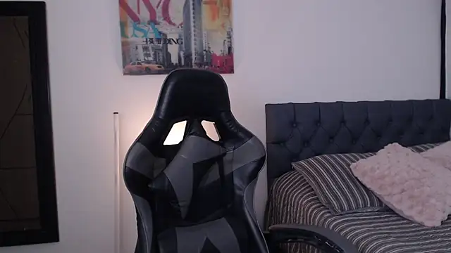 miawilson 1 online show from September 14, 4:11 am