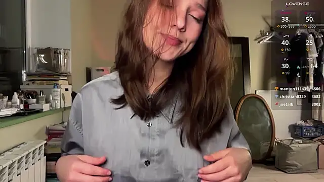 Snapshot of Addelin_Moon chatting on November 5, 4:51 pm Addelin Moon online show from November 5, 4:51 pm