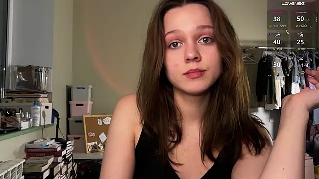 Snapshot of Addelin_Moon chatting on November 6, 5:36 pm Addelin Moon online show from November 6, 5:36 pm