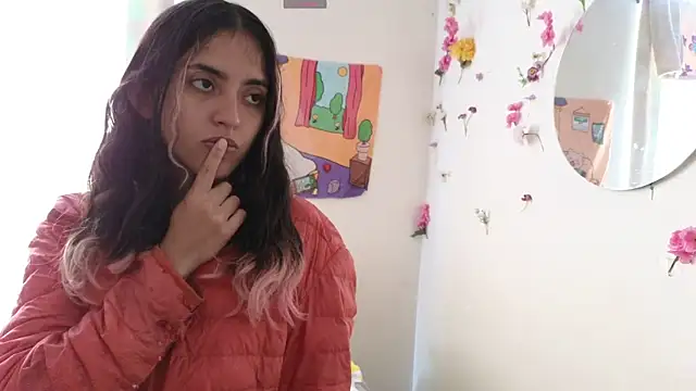 Snapshot of ViolettaSummer chatting on December 29, 4:51 pm ViolettaSummer online show from December 29, 4:51 pm