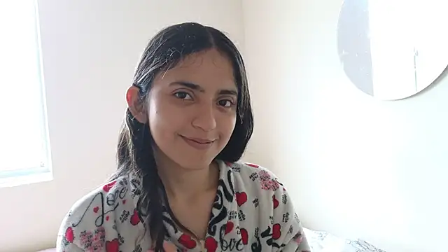 Snapshot of ViolettaSummer chatting on February 22, 9:48 pm ViolettaSummer online show from February 22, 9:48 pm