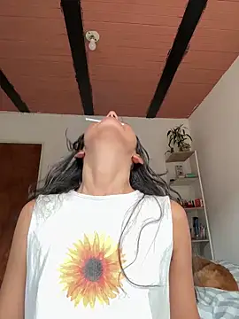 ViolettaSummer online show from April 11, 8:02 pm