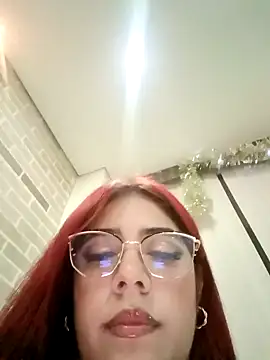 Snapshot of Rousse_Collinss chatting on December 25, 3:29 am Rousse Collinss online show from December 25, 3:29 am