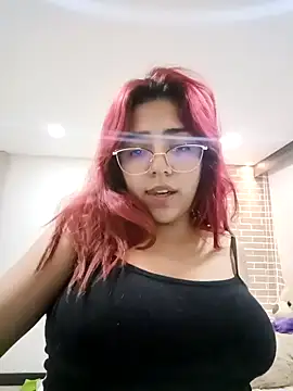 Snapshot of Rousse_Collinss chatting on January 5, 10:19 pm Rousse Collinss online show from January 5, 10:19 pm