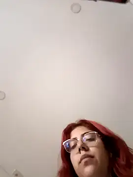 Snapshot of Rousse_Collinss chatting on February 9, 9:49 pm Rousse Collinss online show from February 9, 9:49 pm